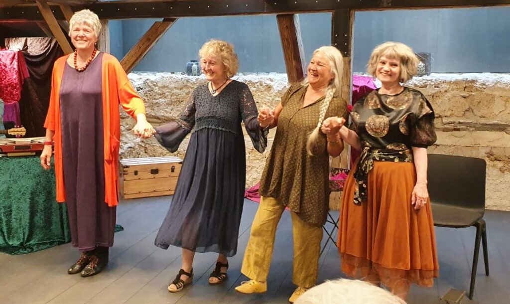 Samstag, 25. Juli, 20 Uhr: Sommermärchen mit den Schongauer Märchenfrauen
