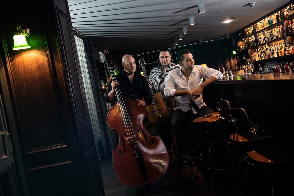 Freitag, 17. April, 20 Uhr: Gypsy Jazz Highlight! Gismo Graf Trio